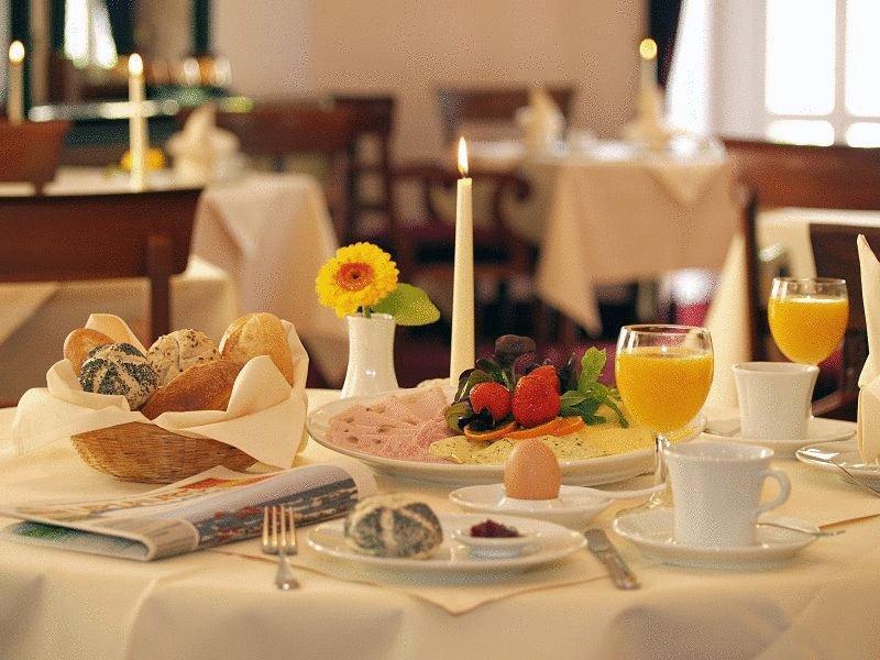 Hotel Kastell Ahlbeck  Bagian luar foto